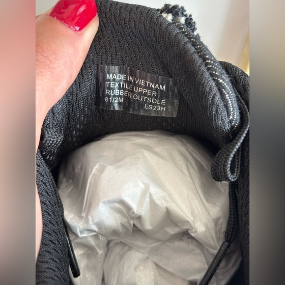 Michael Kors Ari Trainer Denim Sneakers – Size 8.5M - Picture 12 of 16